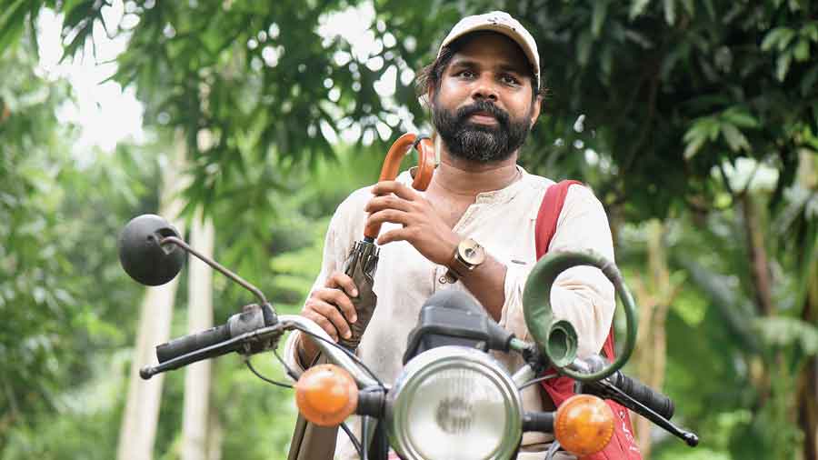 Lives OF Others: Bengal tourism on flooring Zero