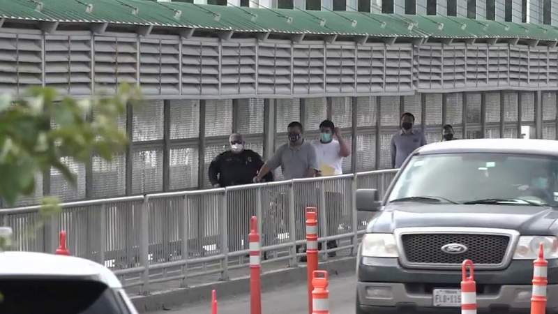 Efforts go on to reopen US/Mexico border to non-vital journey